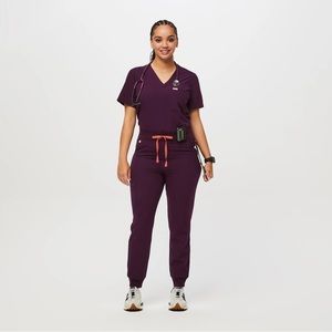 Deep purple figs S top and M petite bottoms